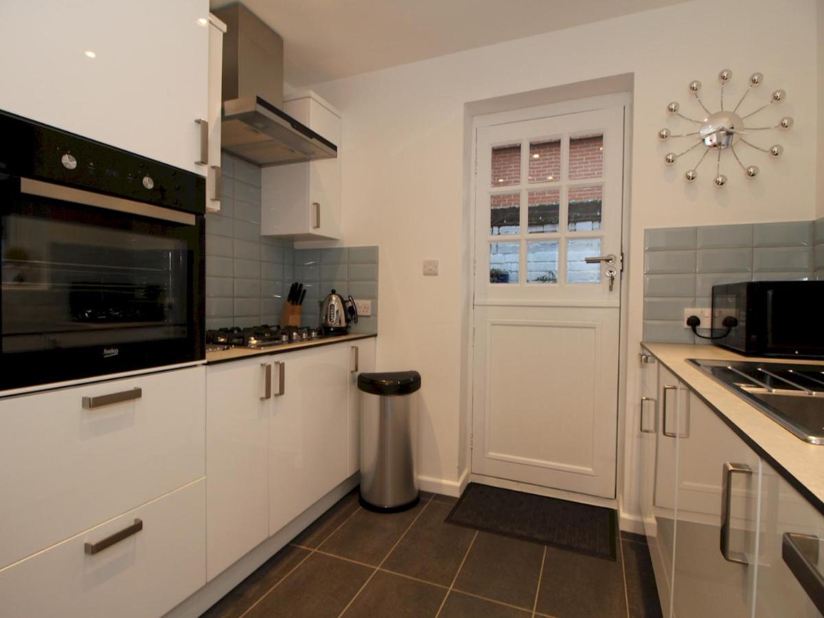 A Character Cottage In Historical Canterbury Exterior foto